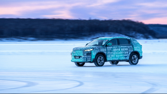 【通稿资料】“极”可能是最不怕冷的混动SUV 东风风神皓极实力征战极寒黑河656.png